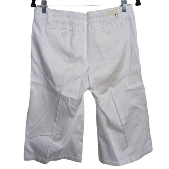 Touch Me White Crop Pants 👖✨ Size 5/6 - Picture 2 of 10